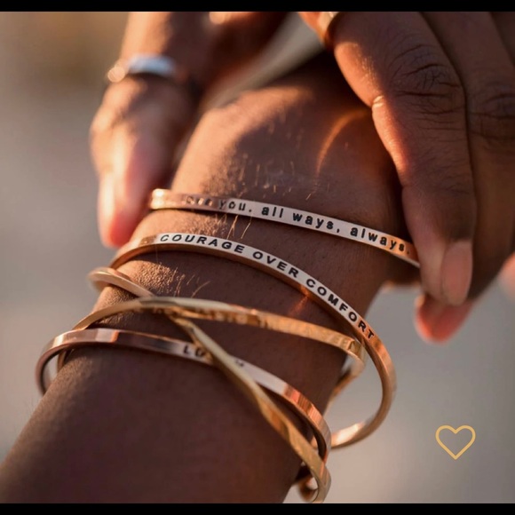 MantraBand “Soul Sisters” Bracelet Rose Gold - Picture 4 of 5